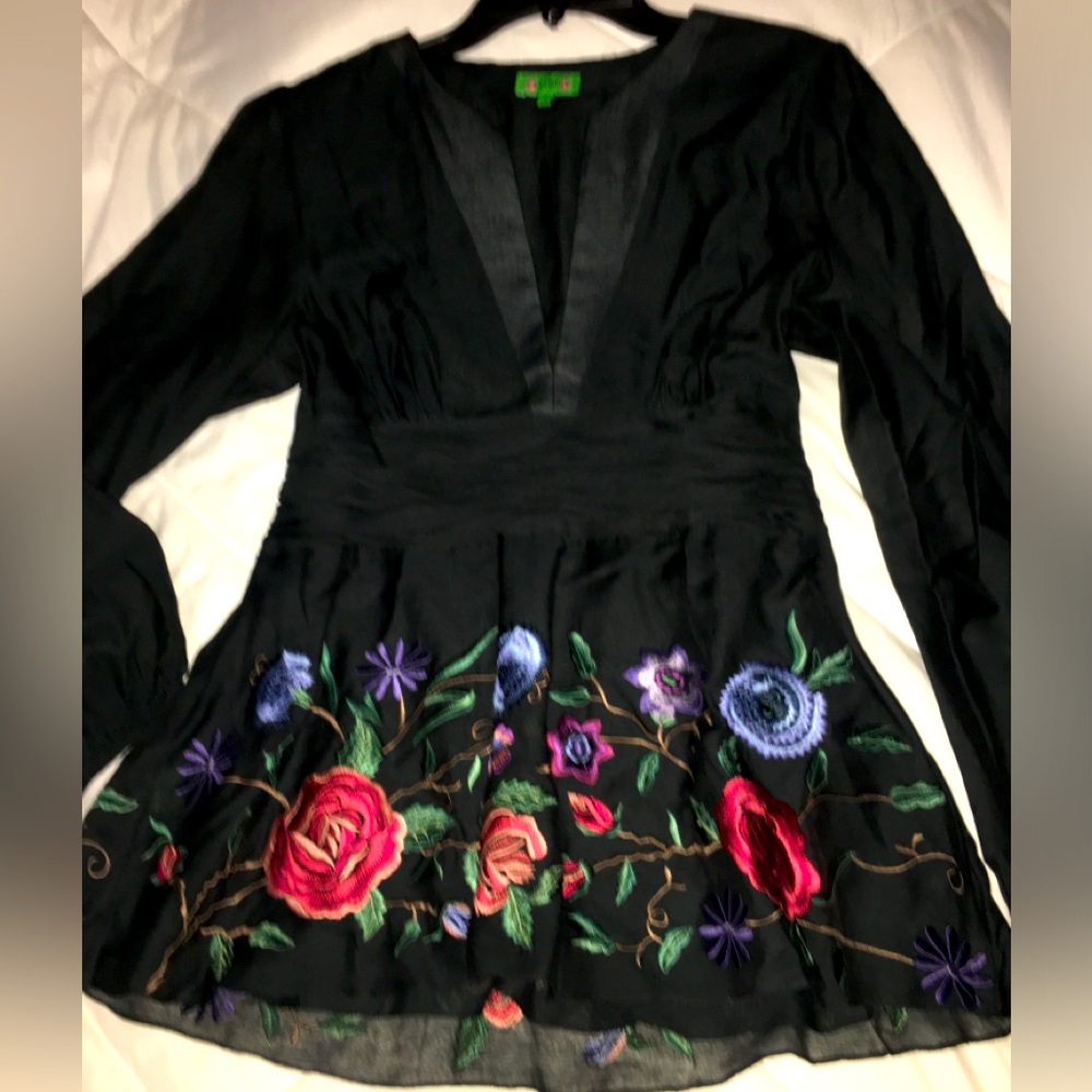 TIBI Luxury Elegant Black long sleeve floral Blouse